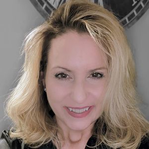 Meet your Posher, Laurel